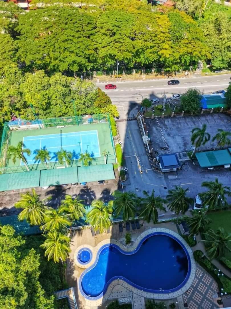 Airbnb At Sri Sayang Batu Ferringhi Beach ภายนอก รูปภาพ