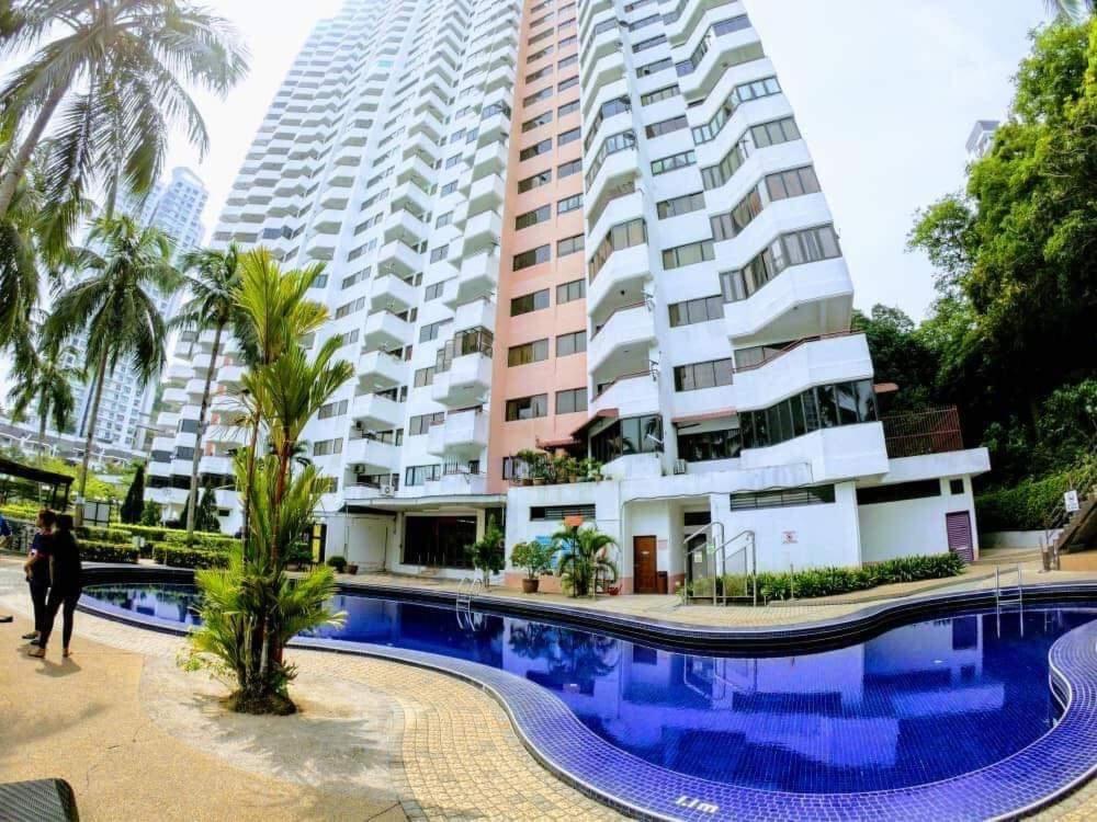 Airbnb At Sri Sayang Batu Ferringhi Beach ภายนอก รูปภาพ