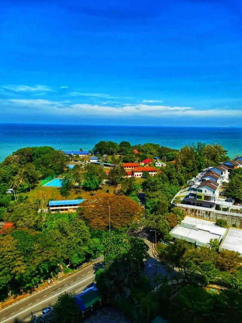 Airbnb At Sri Sayang Batu Ferringhi Beach ภายนอก รูปภาพ