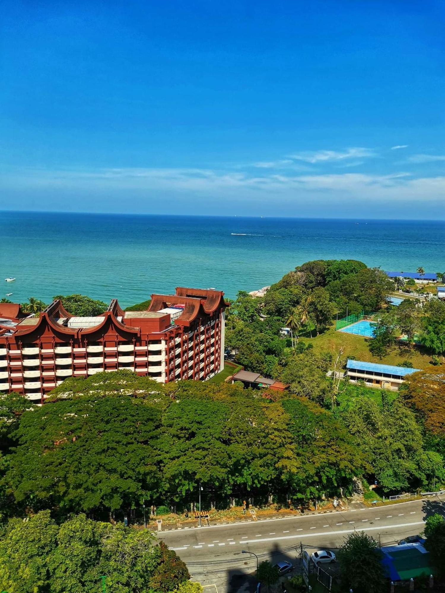 Airbnb At Sri Sayang Batu Ferringhi Beach ภายนอก รูปภาพ