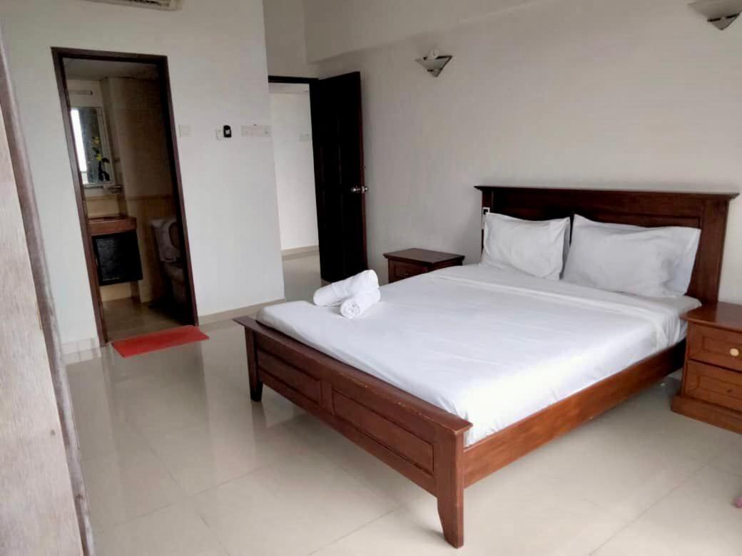 Airbnb At Sri Sayang Batu Ferringhi Beach ภายนอก รูปภาพ